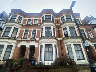 6 Bedroom House Leicester Leicestershire