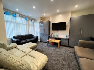 9 Bedroom Terraced House For Rent In All En-suite, Hyde Park
