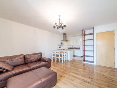 Flat in Oval Road, Camden, NW1