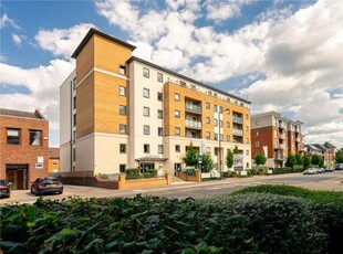 1 Bedroom Flat For Sale In Maidenhead