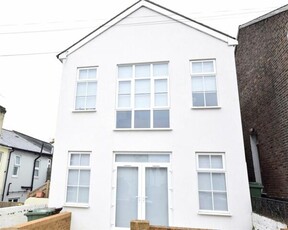 2 Bedroom Apartment For Rent In Tunbridge Wells, Kent