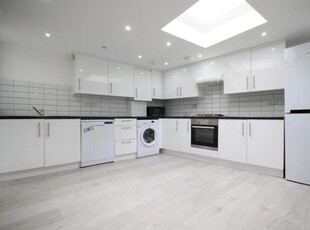 2 Bedroom Flat For Rent In Chalk Farm