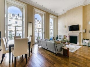 2 Bedroom Maisonette For Rent In South Kensington, London