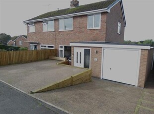 3 Bedroom Semi-detached House For Sale In Cheadle