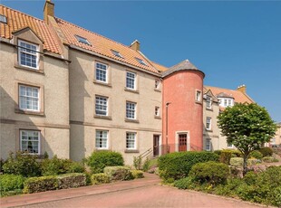 4 bed flat for sale in Dunbar