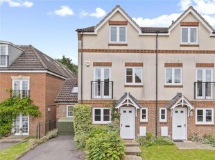 4 Bedroom Semi-detached House For Sale In Chichester, West Sussex