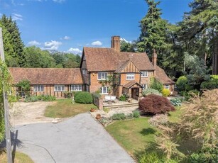 5 Bedroom Detached House For Sale In Chesham