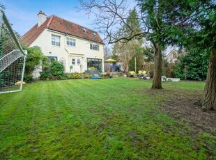 5 Bedroom Detached House For Sale In Iver Heath
