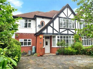 5 Bedroom Semi-detached House For Sale In Worcester Park