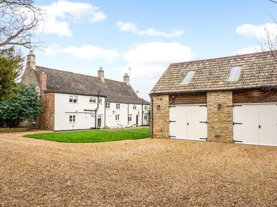 6 bedroom detached house for sale in Walnut Tree Cottage, Hall Lane, Werrington, Peterborough, PE4
