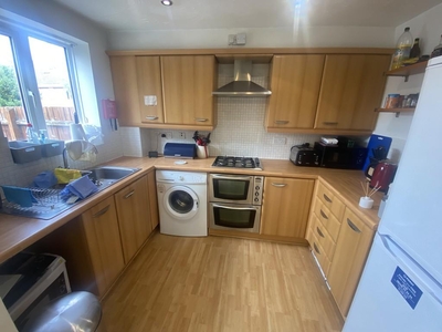 3 bedroom terraced house for rent in Students Book for 204-2025 near Cov uni Now, CV1