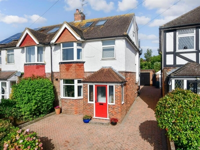 5 bedroom semi-detached house for sale in Mackie Avenue, Patcham, Brighton, East Sussex, BN1