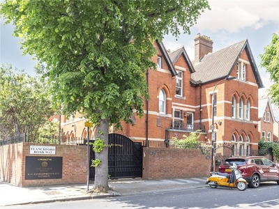 8 bedroom property for sale in Stamford Brook Road, LONDON, W6