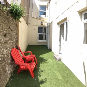 2 bedroom flat for rent in 34A Prospect Street, Plymouth, Devon, PL4