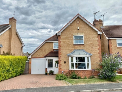 4 bedroom detached house for sale in Collingham, Kingfisher Reach, LS22