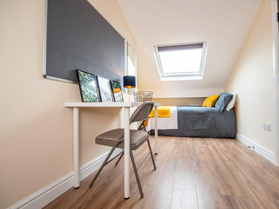 6 bedroom terraced house for rent in Saxony Road, Kensington Fields, Liverpool, L7