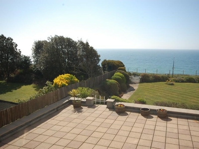 2 bedroom apartment for sale in Grove Road, Bournemouth, Dorset, BH1