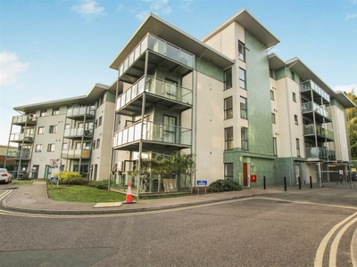 2 bedroom apartment for sale in Rollason Way, Brentwood, CM14