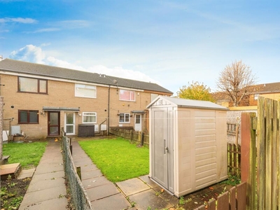 2 bedroom town house for sale in Hydale Court, Low Moor, BRADFORD, BD12