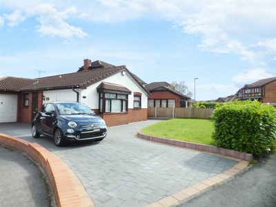 3 bedroom bungalow for sale in Cheltenham Crescent, Huyton, Liverpool, L36