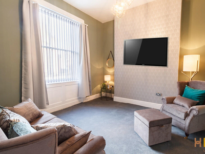6 bedroom town house for sale in Upper Parliament Street, Georgian Quarter , Liverpool, L8