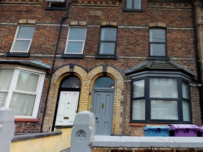 7 bedroom terraced house for sale in Kremlin Drive, Liverpool, Merseyside, L13