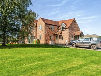 Equestrian property for sale in Cooks Lane, Gloucester GL19