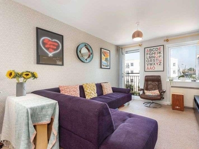 1 bed flat for sale in New Zealand Avenue,
KT12, Walton ON Thames