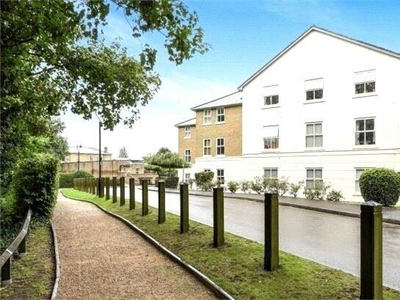 2 Bedroom Apartment For Sale In Staines-upon-thames