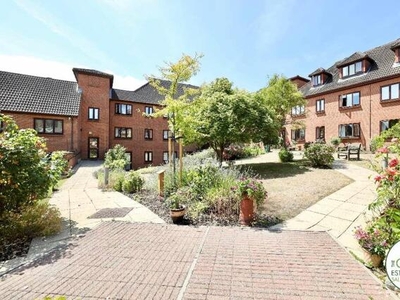 2 Bedroom Retirement Property For Sale In Buckhurst Hill