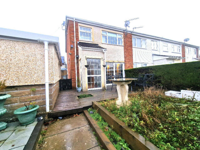 3 Bedroom End Of Terrace House For Sale In Blackwood