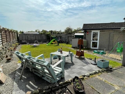 3 Bedroom Semi-detached House For Sale In Carnforth, Lancashire
