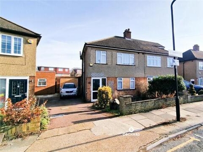 3 Bedroom Semi-detached House For Sale In Ickenham