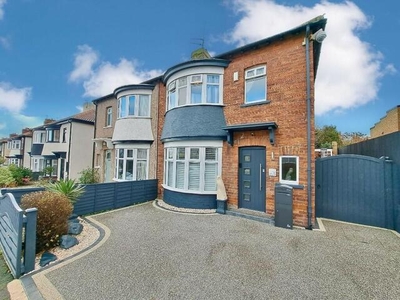 3 Bedroom Semi-detached House For Sale In Saltburn-by-the-sea, Cleveland