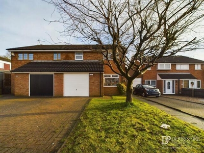 3 Bedroom Semi-detached House For Sale In Swanwick