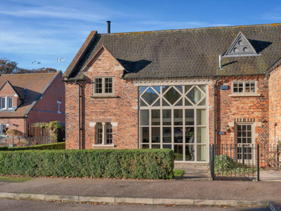 4 Bedroom Barn Conversion For Sale In Kelham