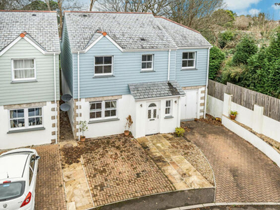 4 Bedroom Detached House For Sale In Kings Road, Camborne