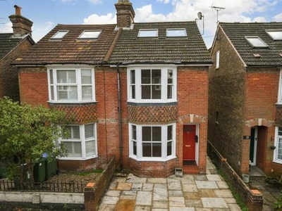 4 Bedroom Semi-detached House For Sale In Horsham