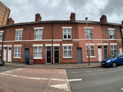 4 bedroom terraced house for rent in Ullswater Street, Leicester LE2 7DU, LE2