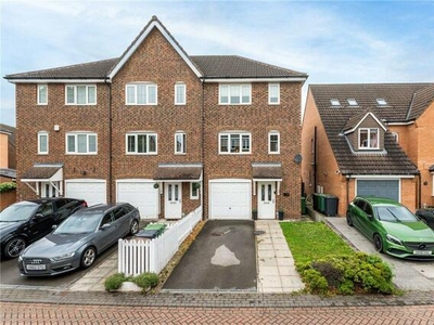 4 Bedroom Town House For Sale In Leeds, West Yorkshire
