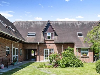 1 Bedroom Flat For Sale In Romsey, Hampshire
