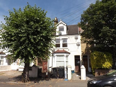 1 Bedroom Flat For Sale In South Norwood
