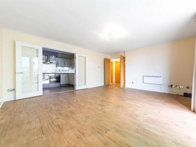 2 Bedroom Apartment For Sale In 18 St. George Wharf, London