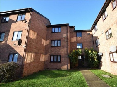 2 Bedroom Apartment For Sale In Chadwell Heath, Romford