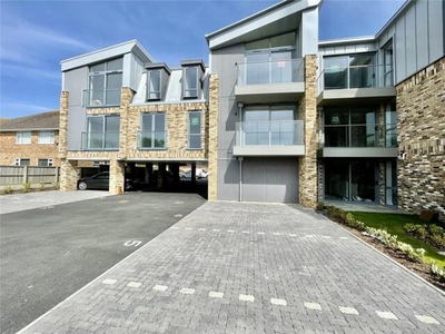 2 Bedroom Apartment For Sale In Christchurch, Dorset