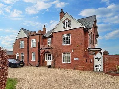 2 Bedroom Apartment For Sale In Hereford