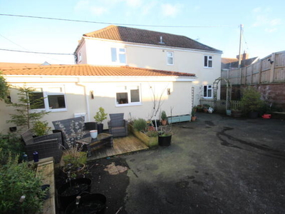 2 Bedroom Link Detached House For Sale In North Petherton