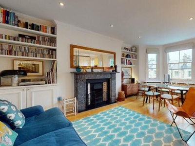 3 Bedroom Apartment For Rent In Belsize Park, London