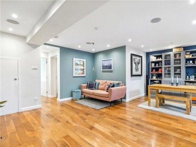 3 Bedroom Apartment For Sale In Earls Court, London