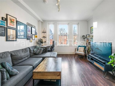 3 Bedroom Apartment For Sale In Holloway, London